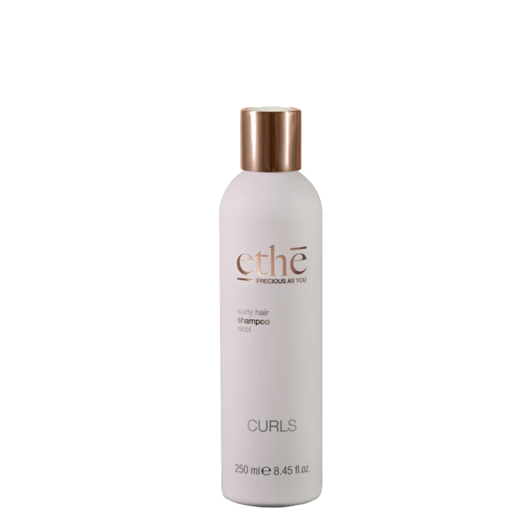 Locken richtig pflegen – Routine für definierte Locken ohne Frizz
